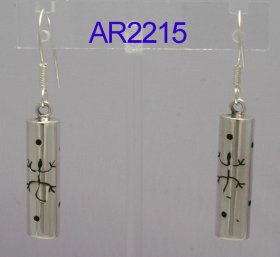AR2215
