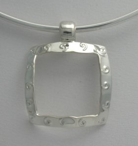 DI484